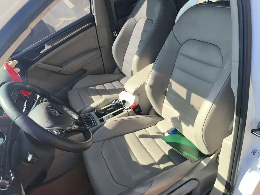 Volkswagen Golf — миниатюра 8
