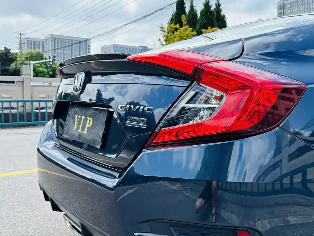 Honda Civic — миниатюра 18