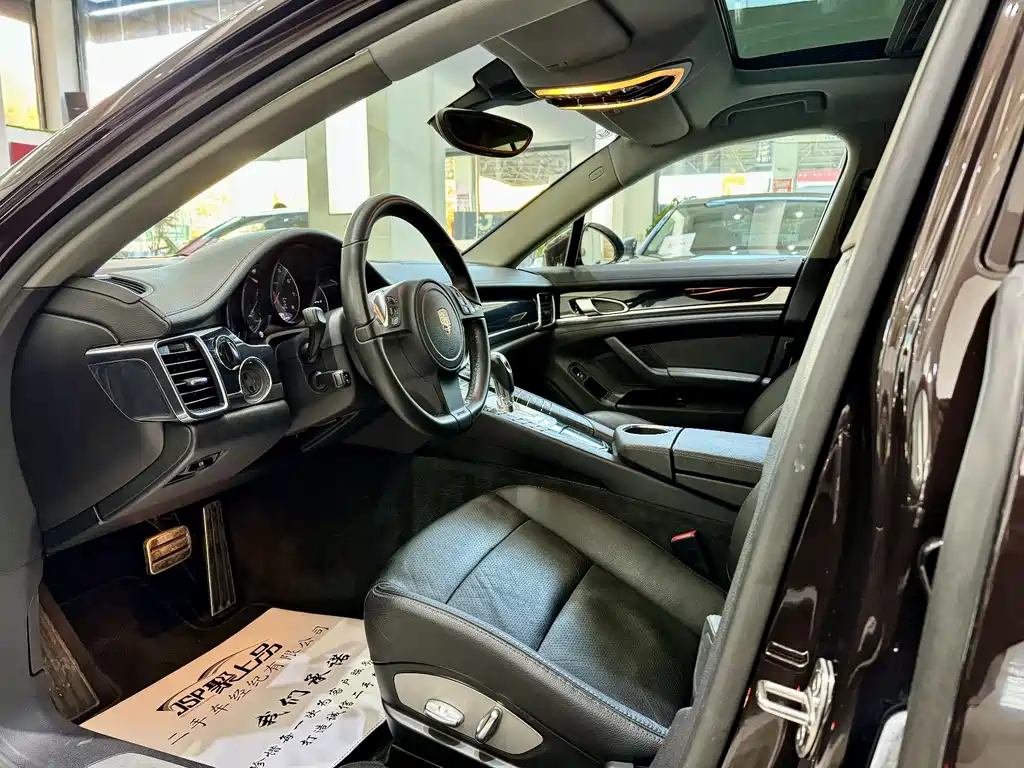 Porsche Panamera 2010 Panamera 4 3.6L