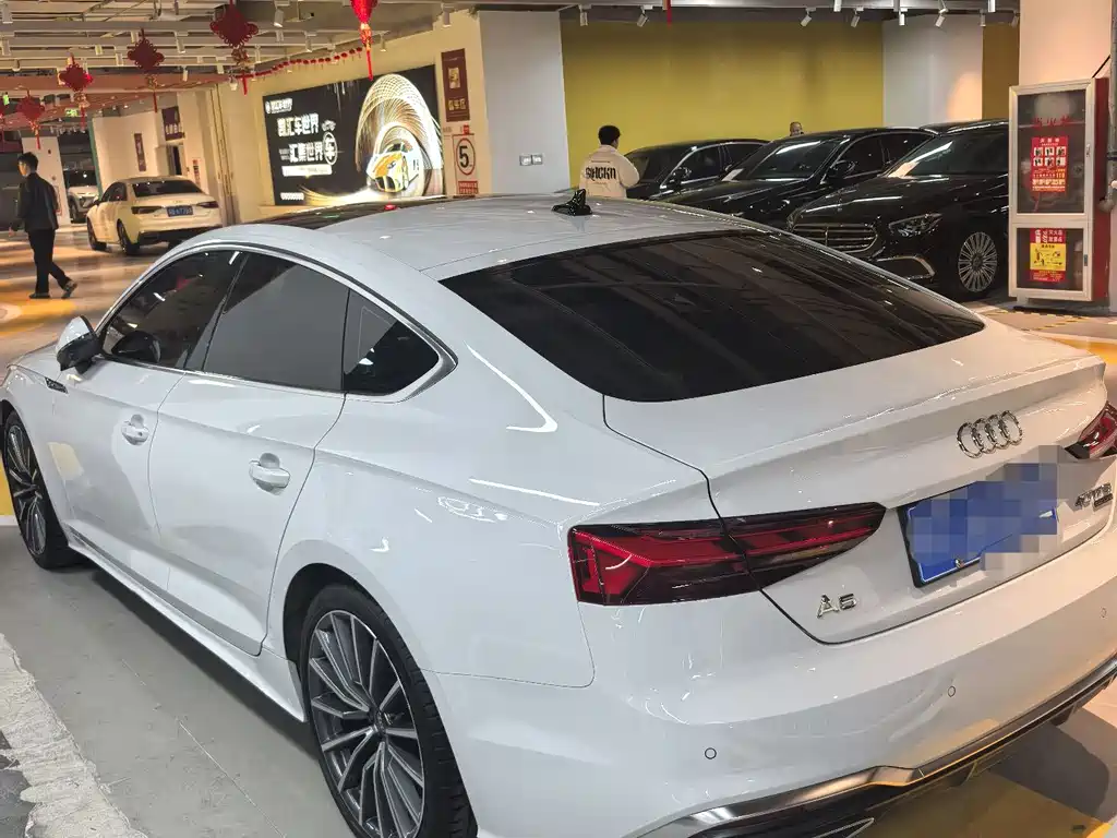 AUDI A5