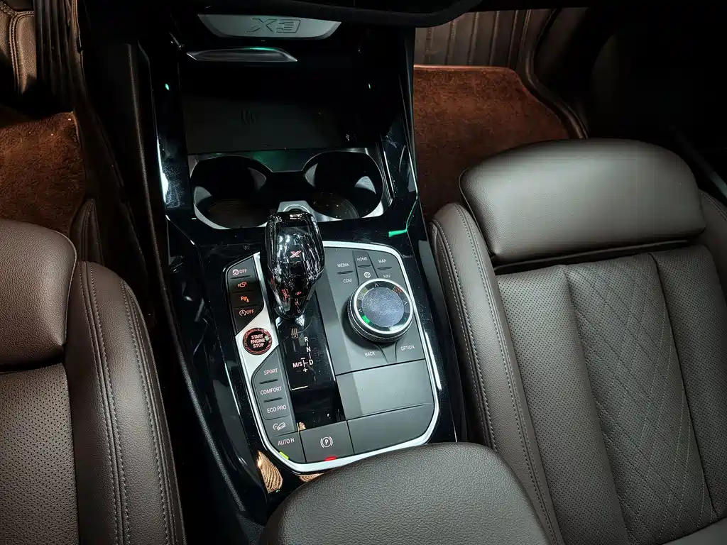BMW X3 — миниатюра 12