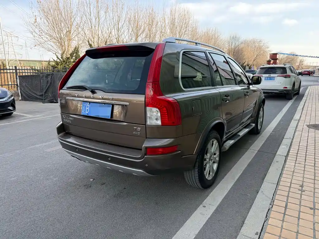 Volvo XC90 — миниатюра 11