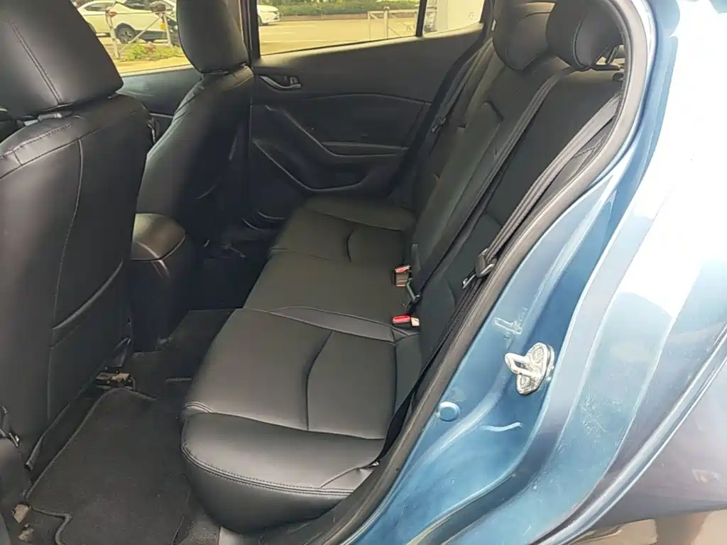 Mazda 3 Axela — миниатюра 17