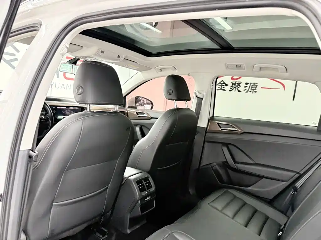 Volkswagen Tharu XR 330TSI 4WD Luxury Edition China VI, фото 11