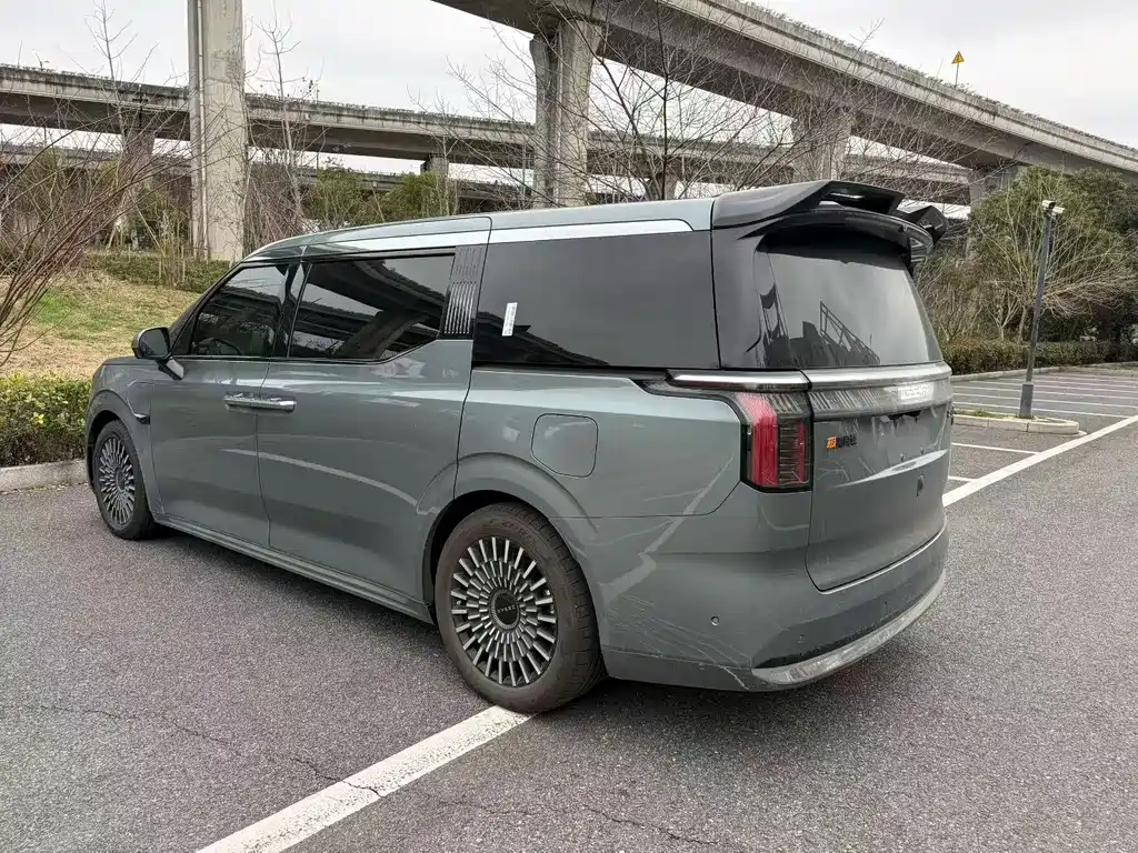 ZEEKR EXTREME KRYPTON 009