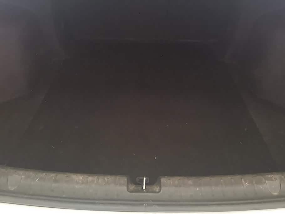 Geely Emgrand 1.5 л 2023 г. Белый, пробег 42000 км