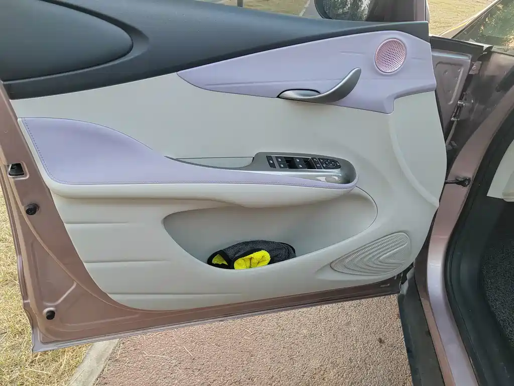 BYD Dolphin — миниатюра 8