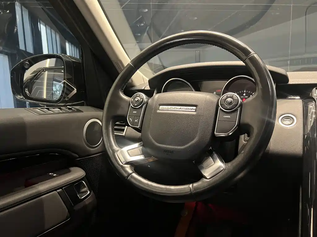 Land Rover Discovery — миниатюра 7