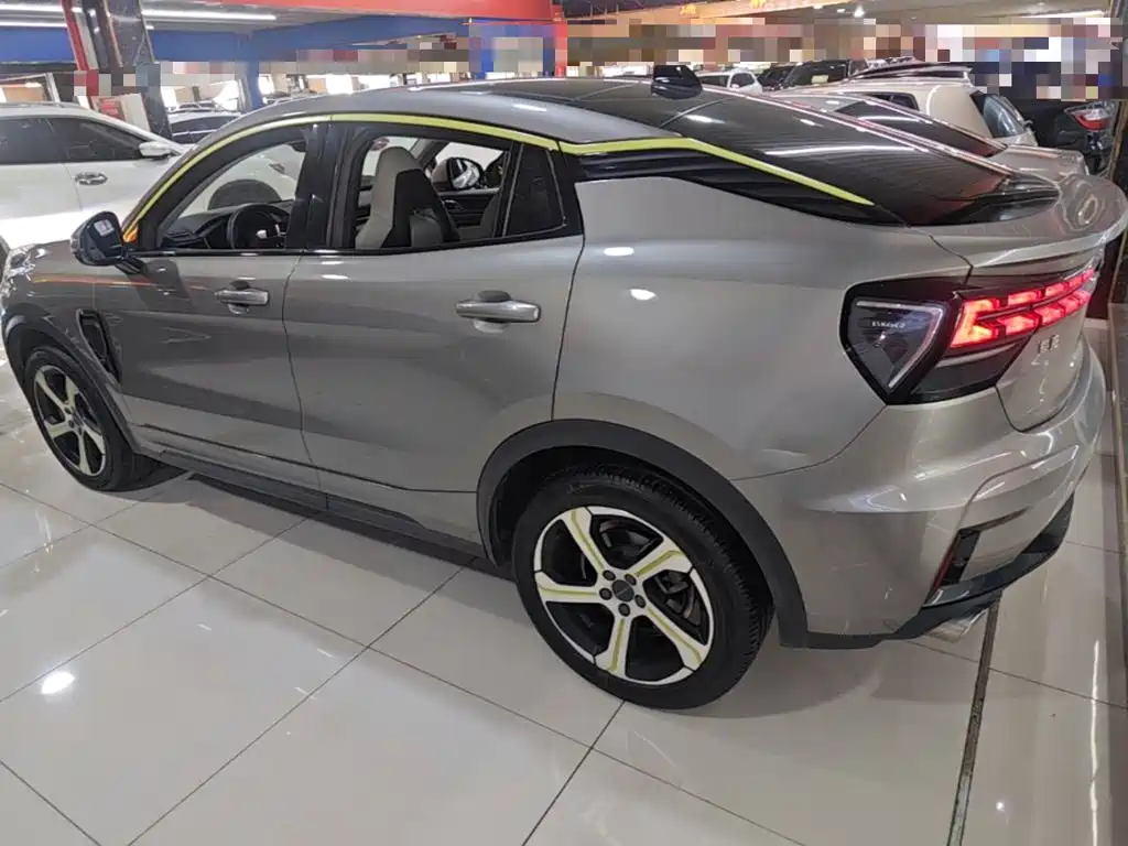 Lynk & Co 05 — миниатюра 5