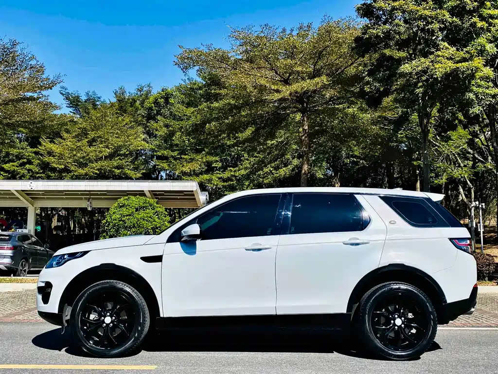 Land Rover Discovery Sport — миниатюра 7