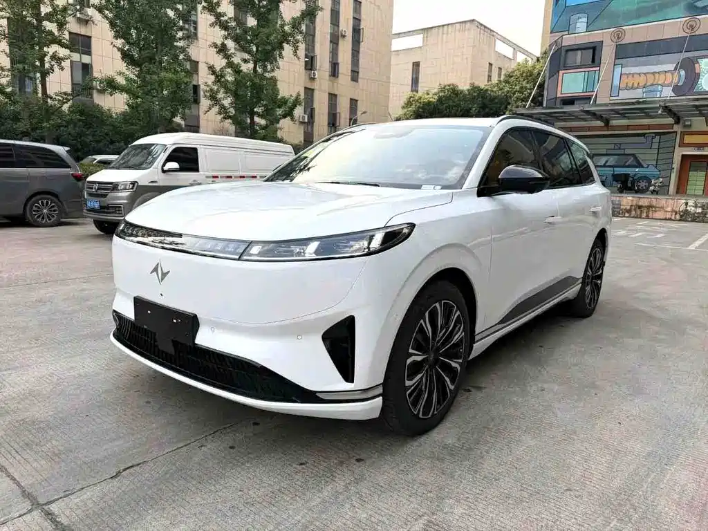 Dongfeng eπ008 2026 мест