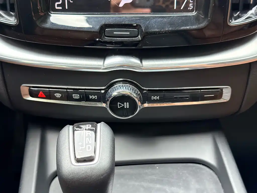 Volvo XC60 — миниатюра 20