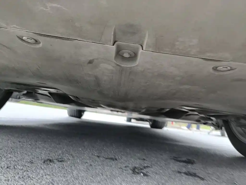 Tesla Model Y — миниатюра 23