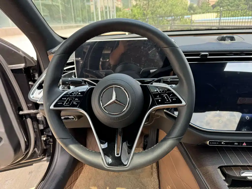 Mercedes-Benz E-Class E 2025 E 300 L Luxury