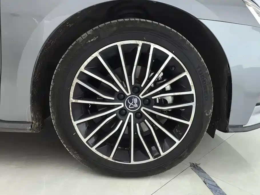 BYD Han — миниатюра 6