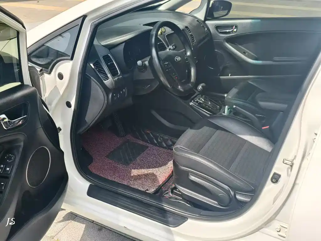 Kia K3 — миниатюра 4