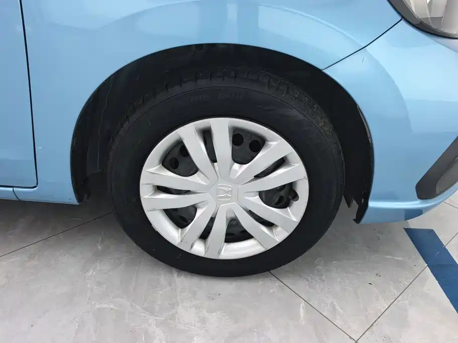 Honda Fit — миниатюра 6