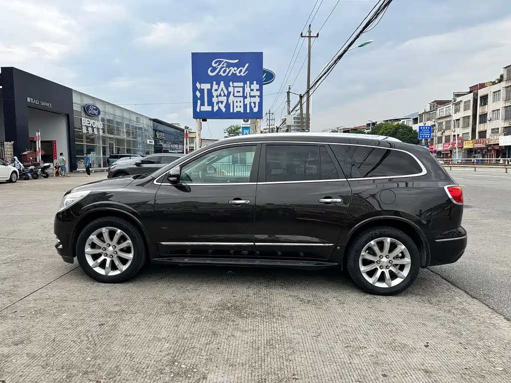 Buick Enclave — миниатюра 4