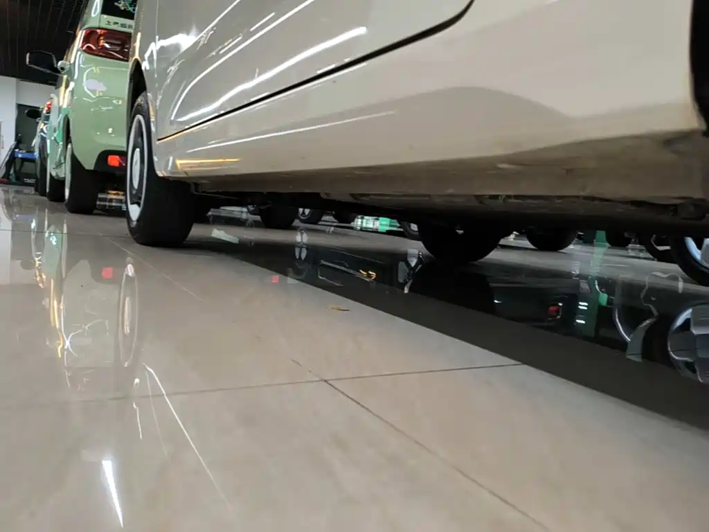 Wuling MINIEV — миниатюра 22