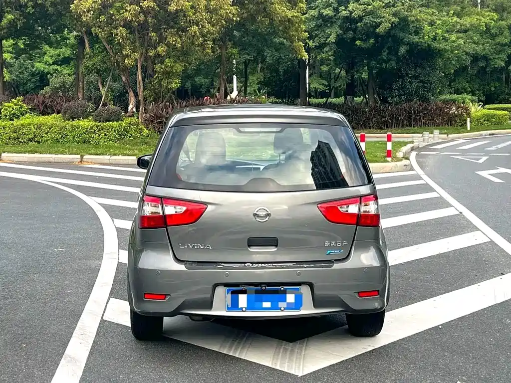 Nissan Livina — миниатюра 9