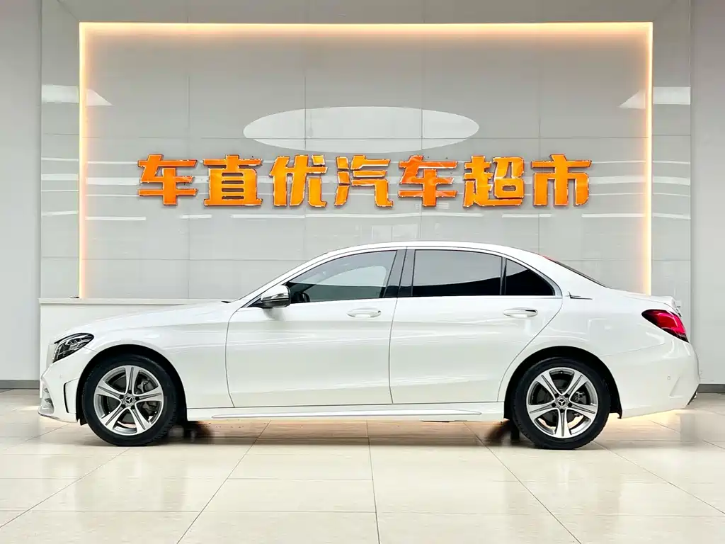 Mercedes-Benz C-Class — миниатюра 4