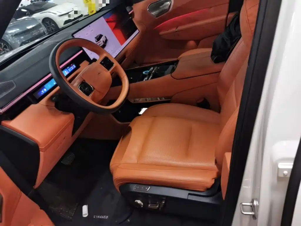 Lynk & Co 900 — миниатюра 15