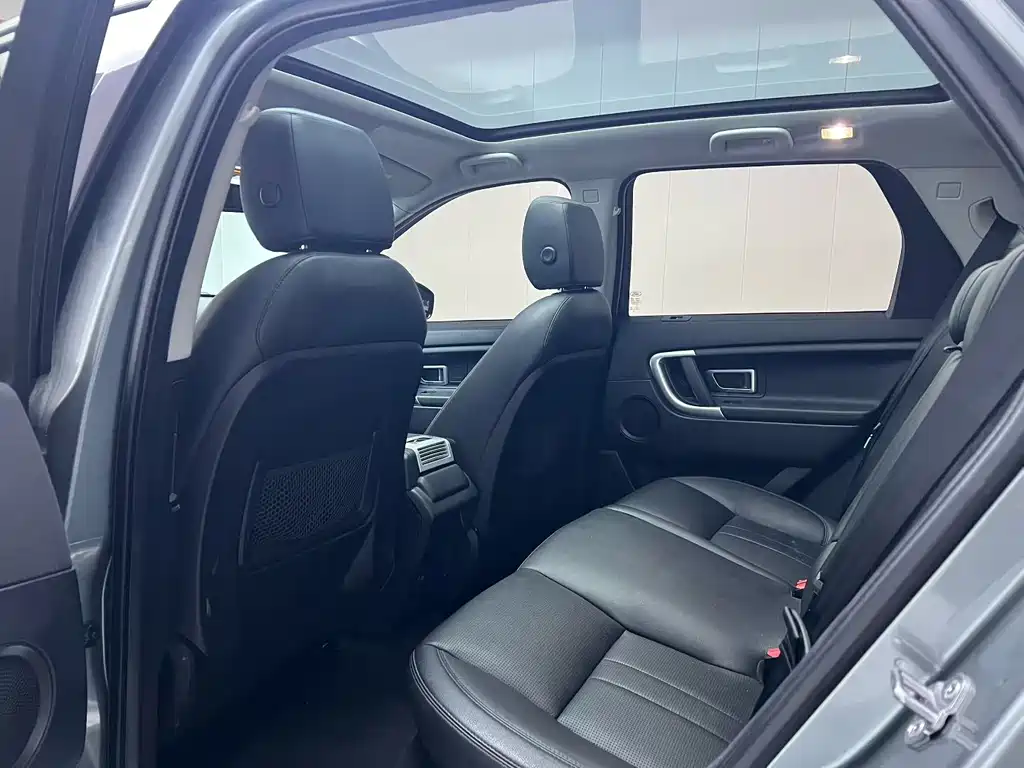 Land Rover Discovery Sport — миниатюра 9