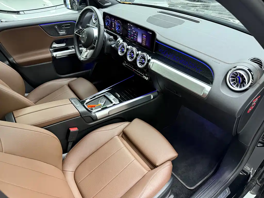 Mercedes-Benz EQB — миниатюра 10
