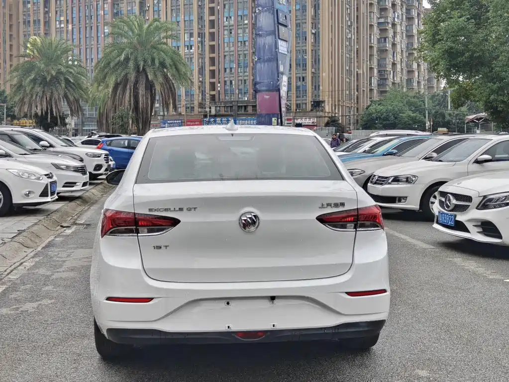 Buick Excelle — миниатюра 8