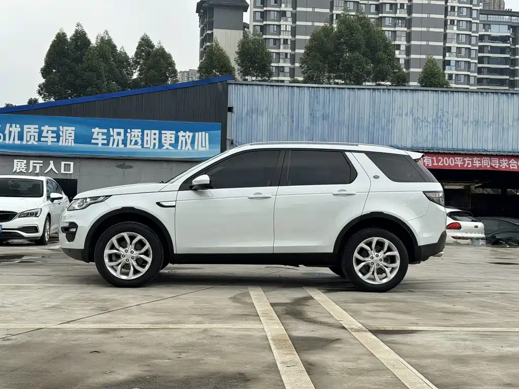 Land Rover Discovery Sport — миниатюра 3