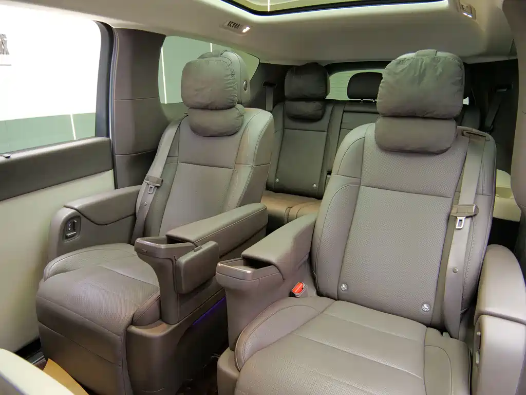 Li Auto Li MEGA — миниатюра 10