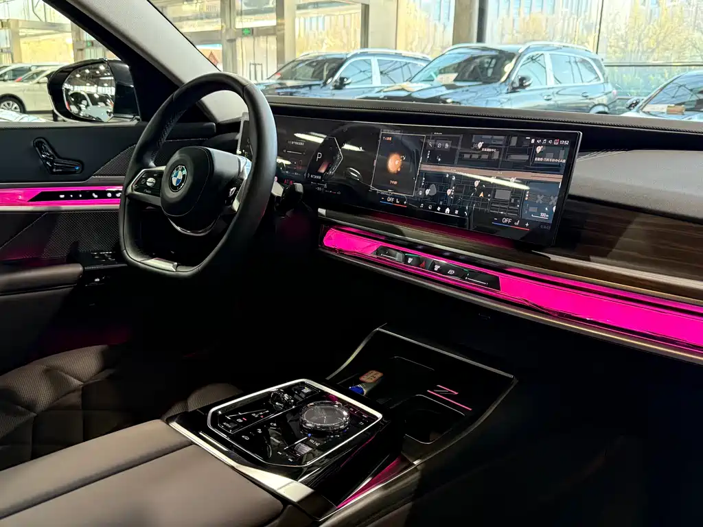BMW 7 Series 7 2023 735Li Luxury