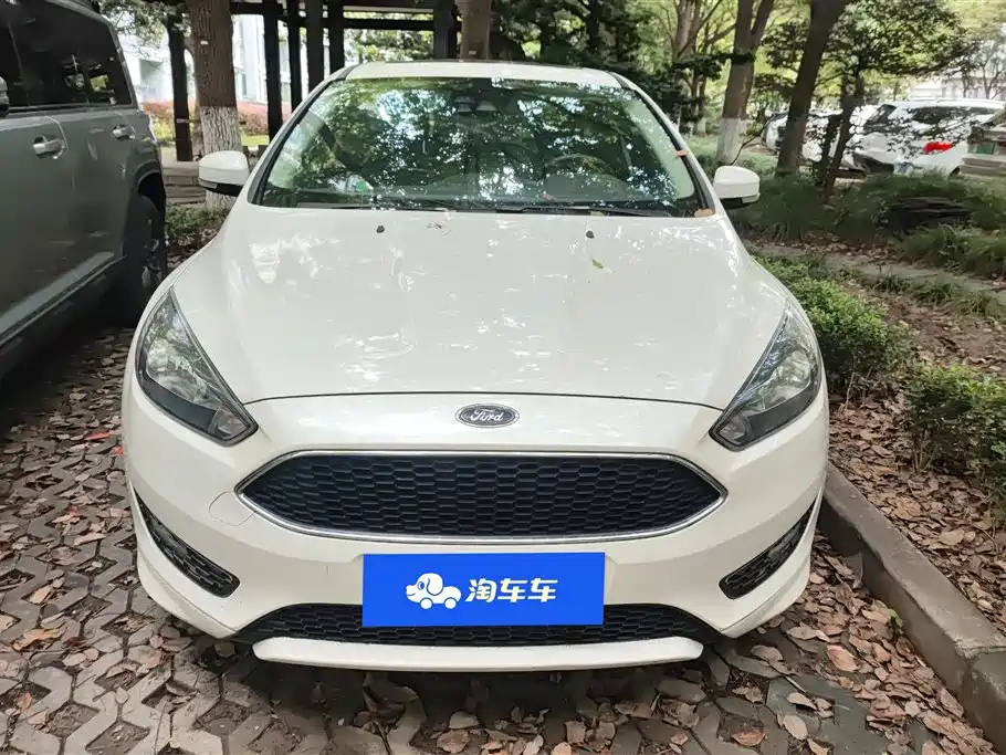 Ford Focus 2017 EcoBoost 180 AT Sport
