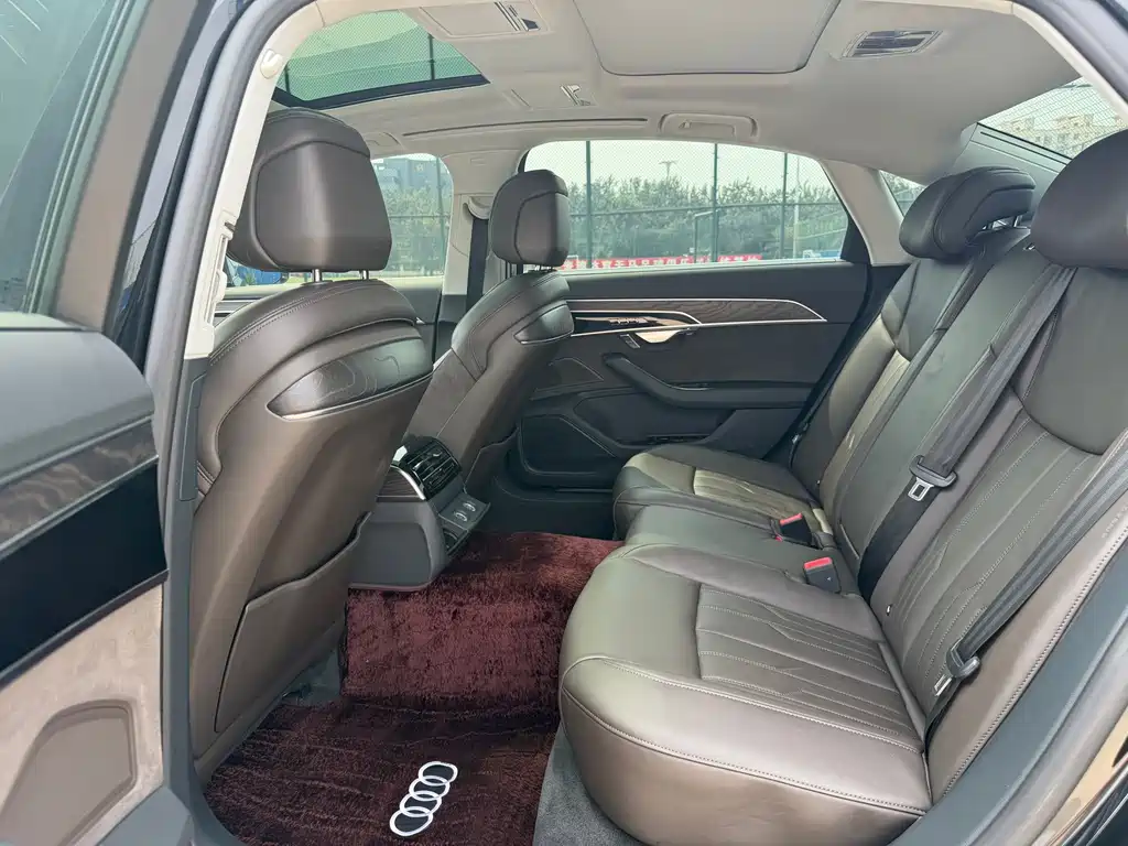 Audi A8 — миниатюра 11