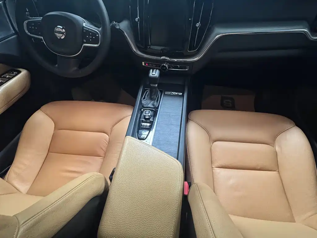 Volvo XC60 — миниатюра 13