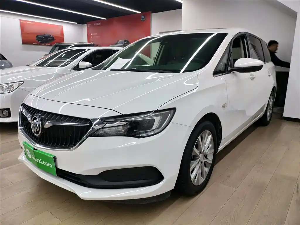Buick GL6 2019