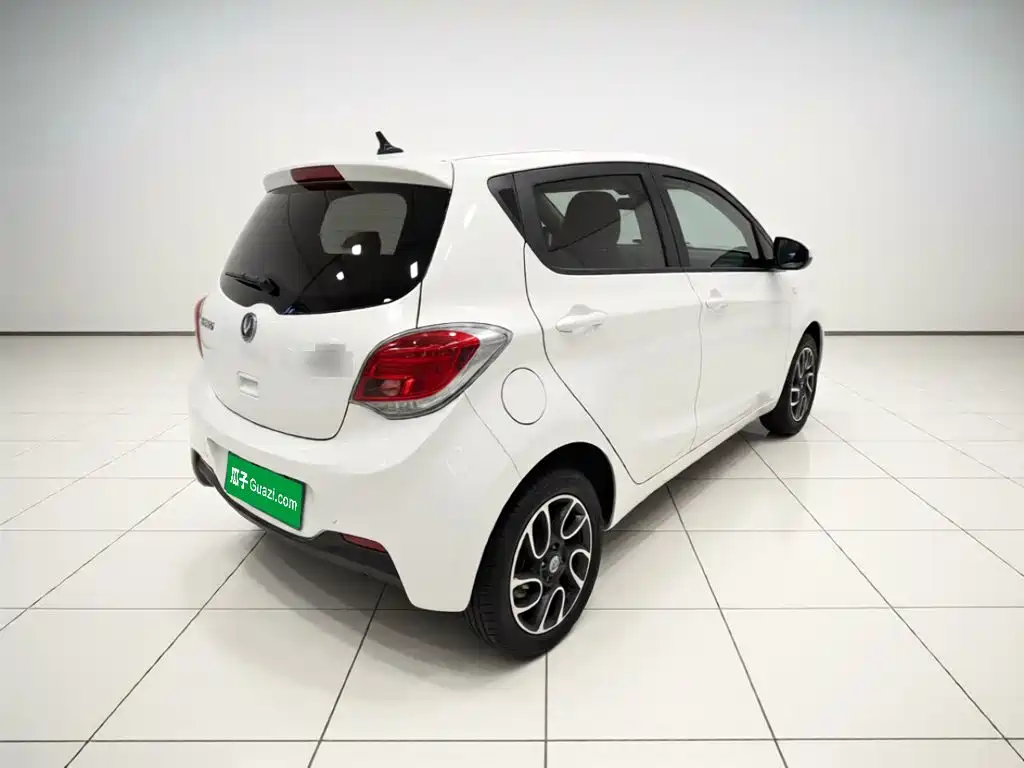 Changan Benben E-Star — миниатюра 6