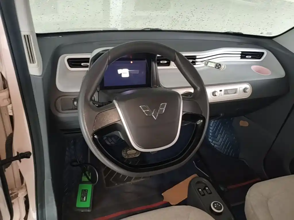 Wuling MINIEV — миниатюра 11