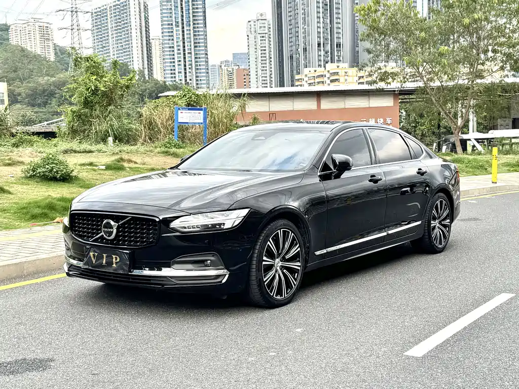 Volvo S90 2024