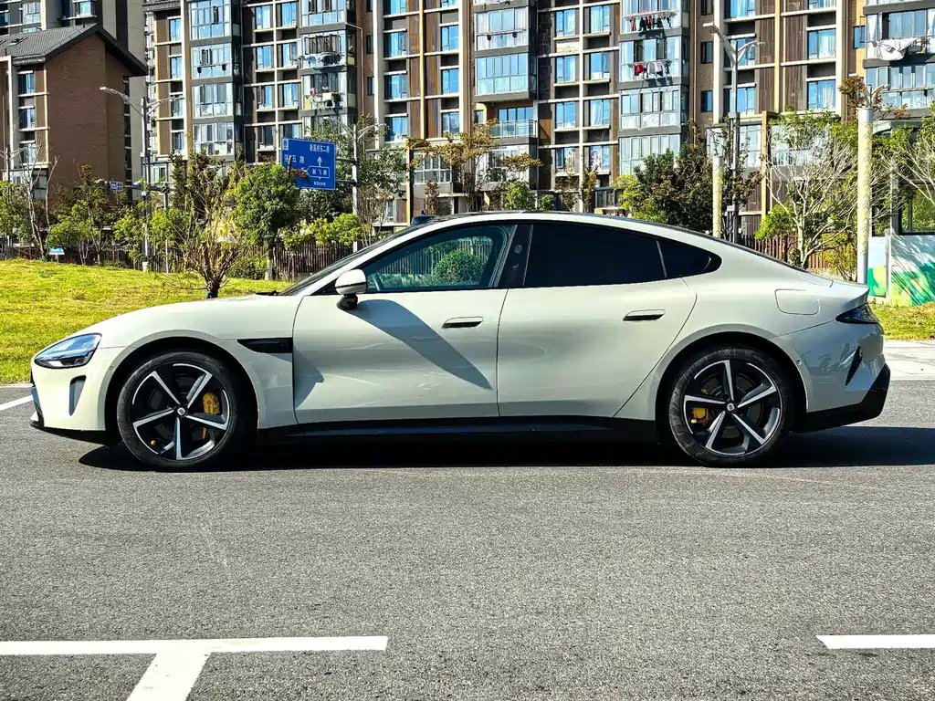 Xiaomi SU7 — миниатюра 12