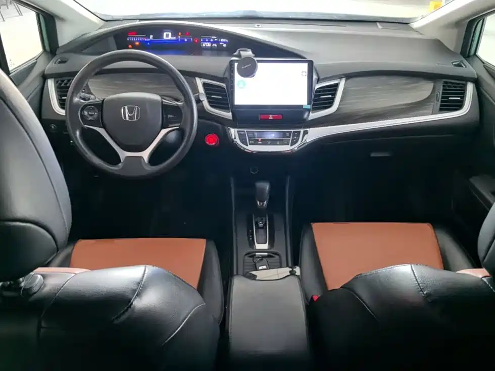 Honda Jade — миниатюра 10