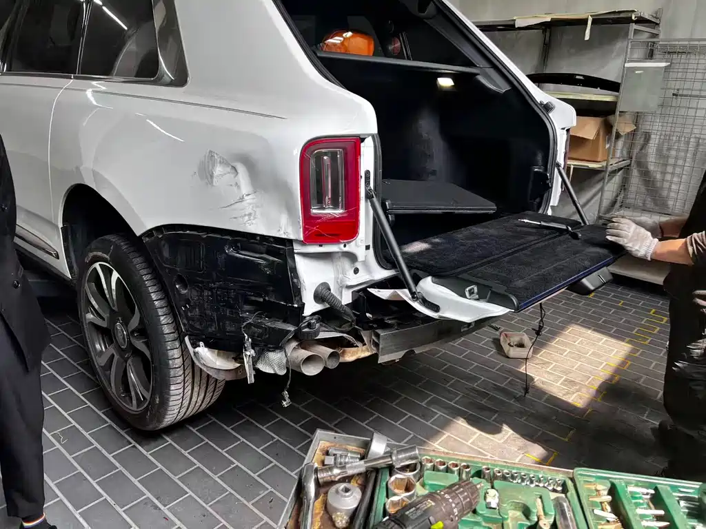 Rolls-Royce Cullinan — миниатюра 6