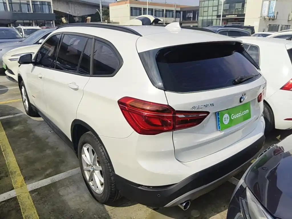 BMW X1 — миниатюра 5