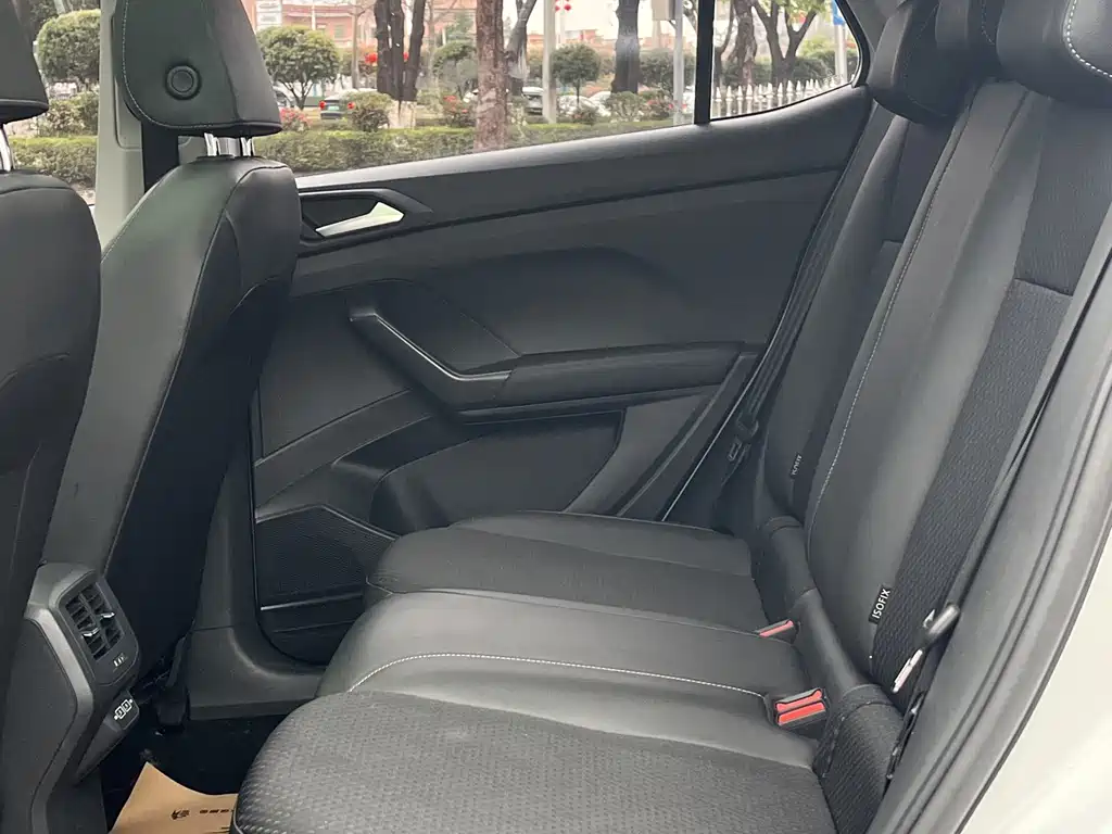 VOLKSWAGEN EXPLORING THE SHADOW