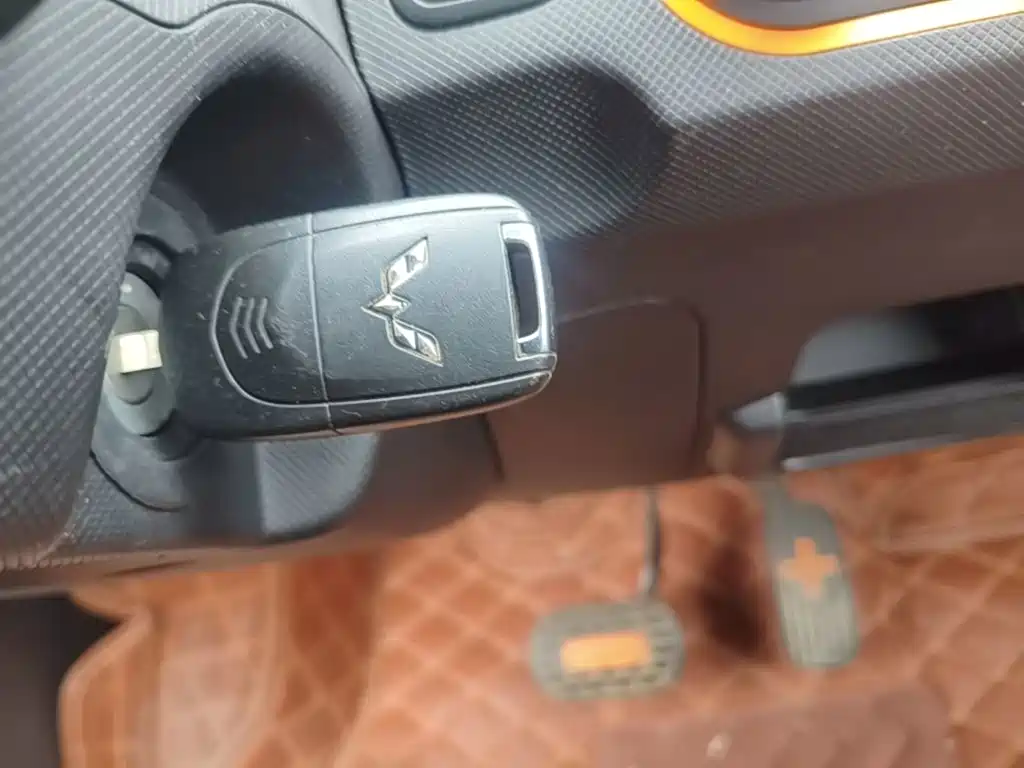 Wuling MINIEV — миниатюра 9