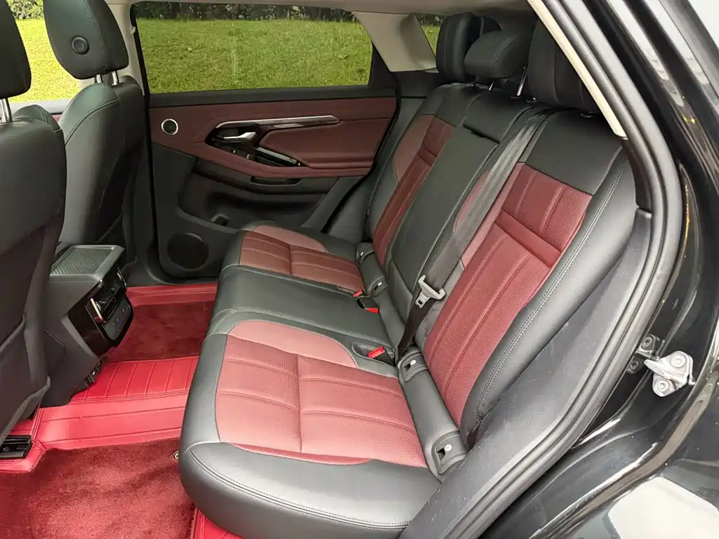 Land Rover Evoque PHEV — миниатюра 12