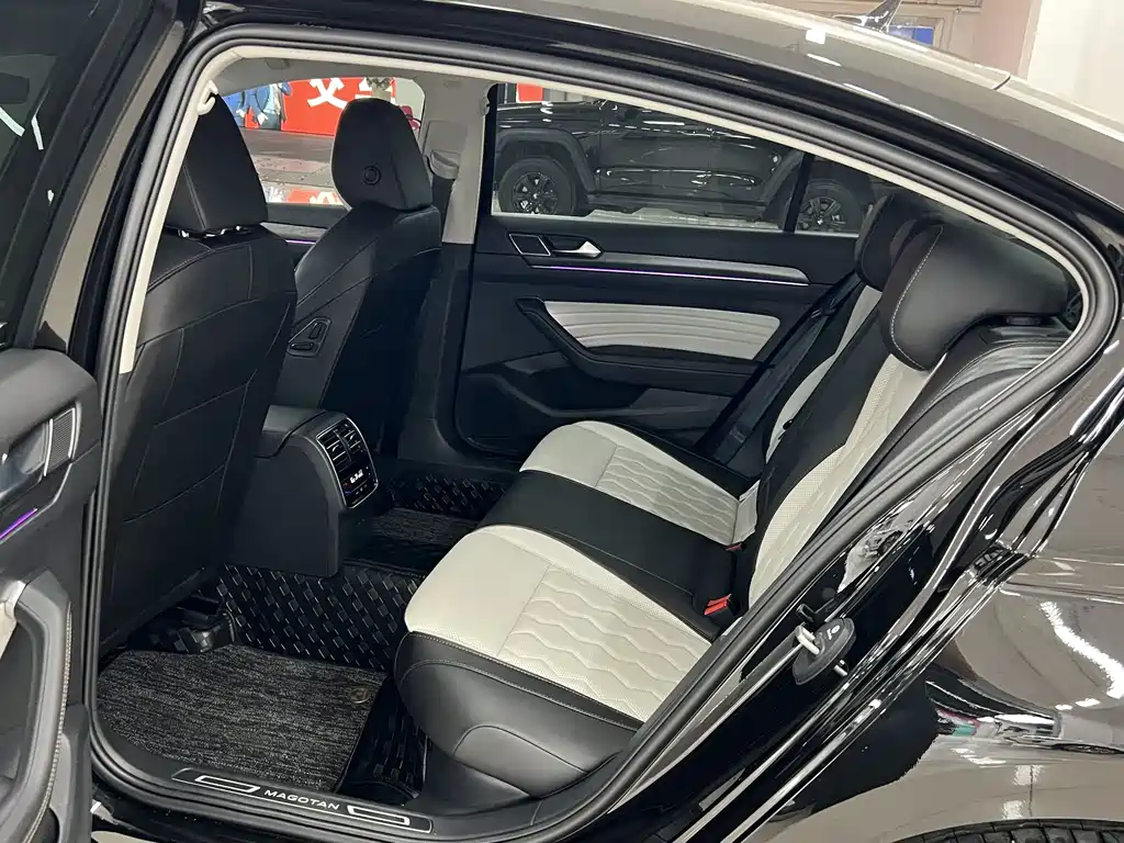 Volkswagen Magotan 2026 3000 380TSI DSG Luxury