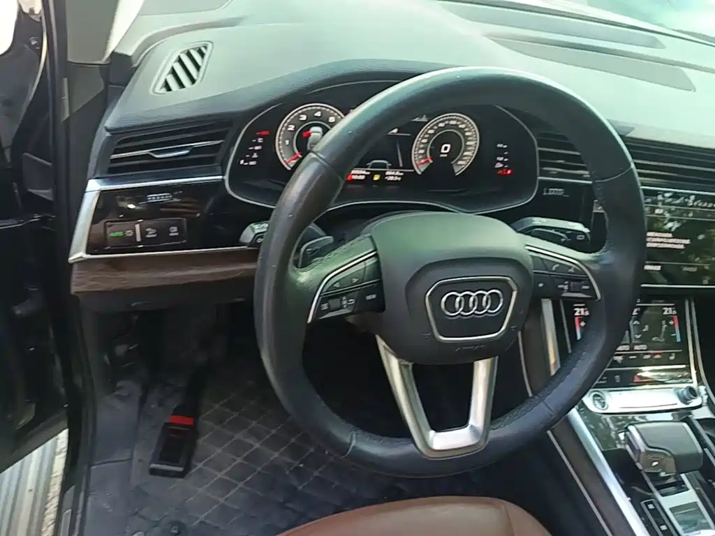 Audi Q7 — миниатюра 15