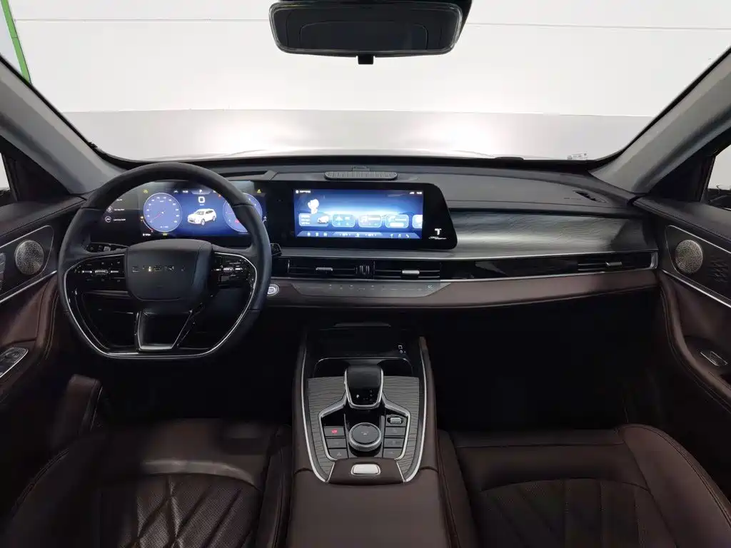 Chery 8 PRO 2024 Champion 290T 5 мест