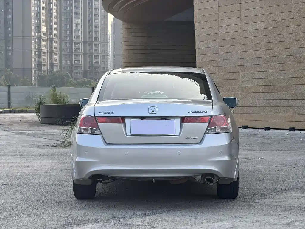 Honda Accord — миниатюра 12